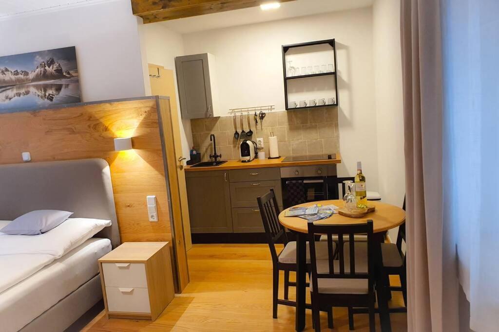 Tiny Kozma Apartment بودينسدورف المظهر الخارجي الصورة