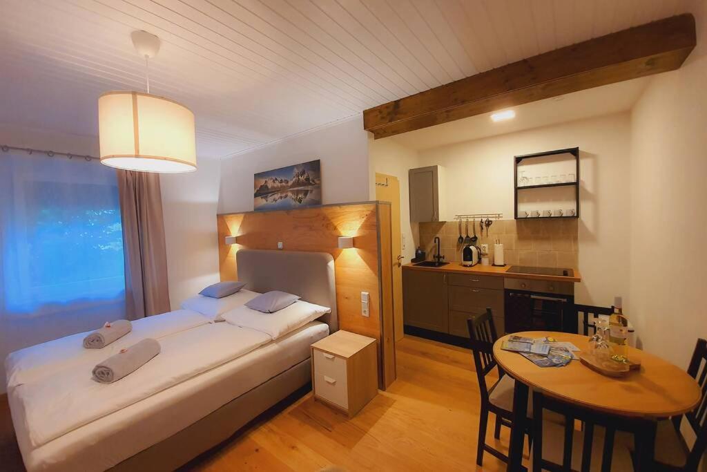 Tiny Kozma Apartment بودينسدورف المظهر الخارجي الصورة
